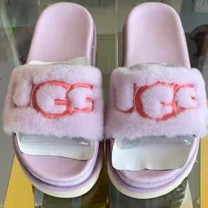 UGG fuzzy pink slippers Size 7 BRAND NEW